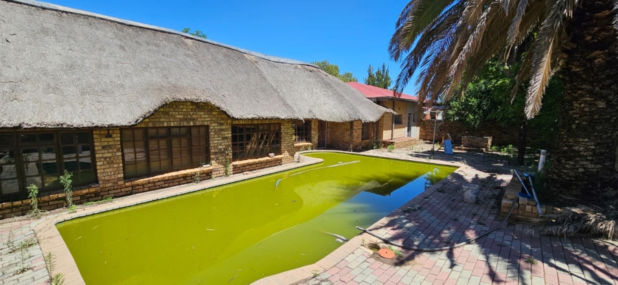 4 Bedroom Property for Sale in Wolmaransstad North West